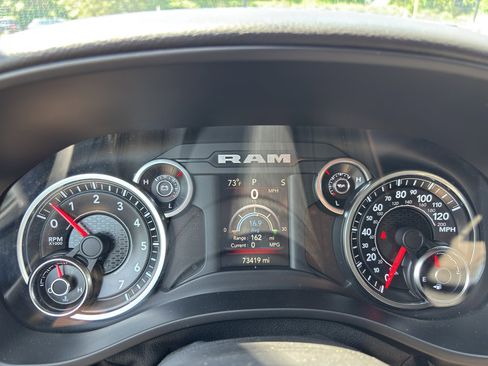 Used 2019 RAM 1500 Big Horn AWD/4WD image 5