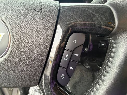 Used 2022 Chevrolet Express 2500 Extended w/ Enhanced Convenience Package RWD image 17
