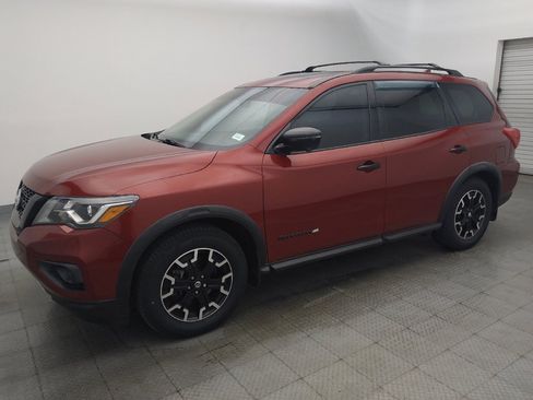Used 2019 Nissan Pathfinder SL AWD/4WD image 2