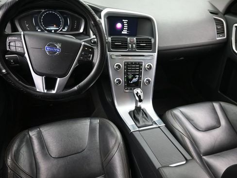 Used 2017 Volvo XC60 T6 Dynamic w/ Preferred Option Package image 15