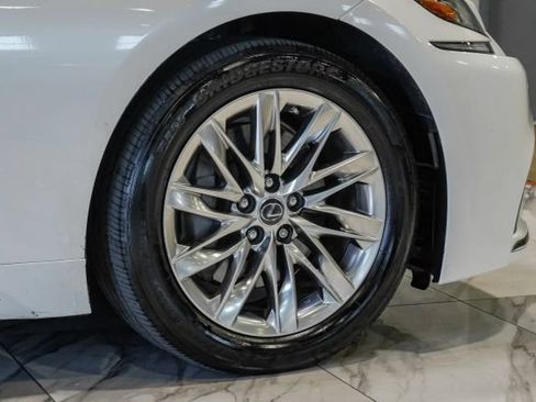 Used 2018 Lexus LS 500 w/ Accessory Package (Z1) RWD image 79