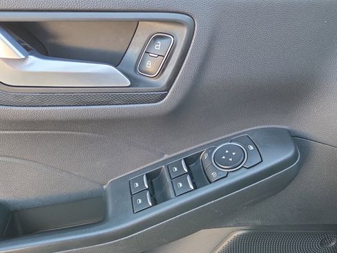 Used 2025 Ford Escape ST-Line image 19