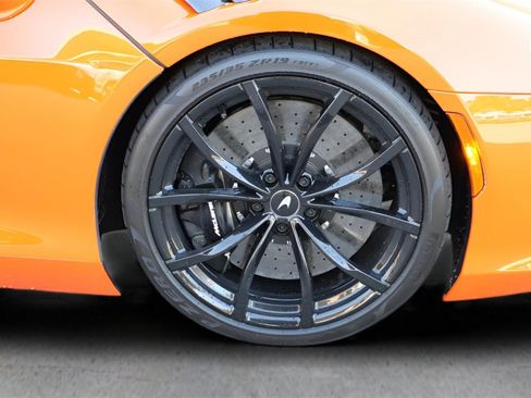 New 2026 McLaren Artura Spider image 9