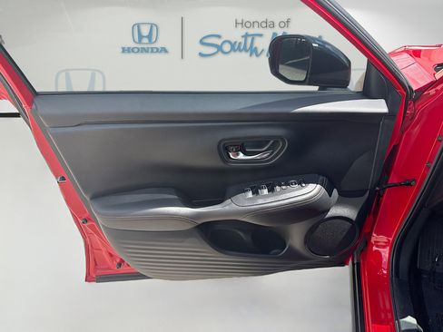 Certified 2024 Honda HR-V Sport image 19