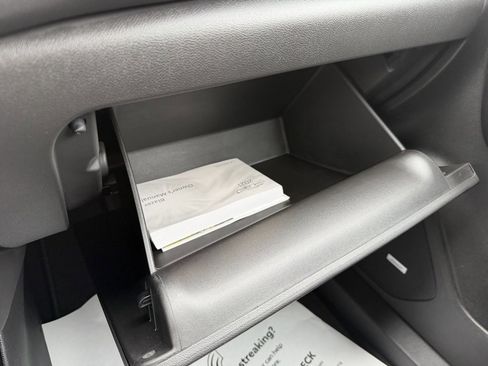 Used 2021 Chevrolet Blazer RS w/ Enhanced Convenience Package image 21