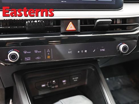 Used 2025 Kia K5 LXS FWD image 19