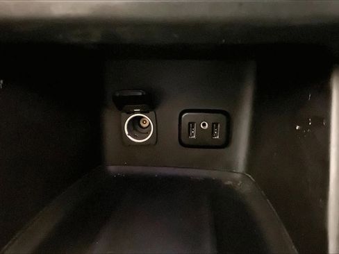 Used 2017 GMC Acadia SLT image 27