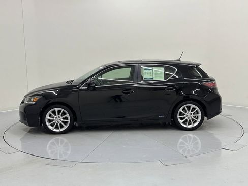 Used 2012 Lexus CT 200h image 2