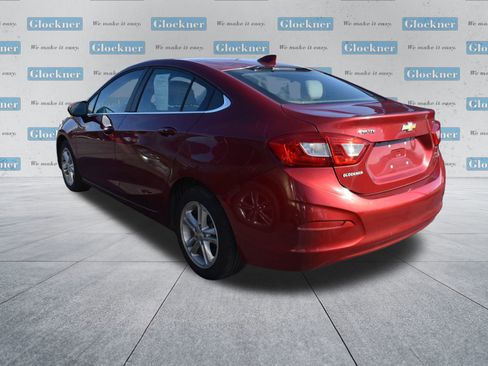 Used 2018 Chevrolet Cruze LT w/ Convenience Package image 8