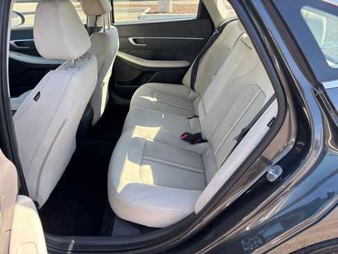 Used 2025 Hyundai Sonata SEL FWD image 25