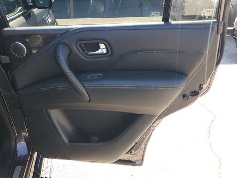 Used 2024 INFINITI QX80 Luxe image 34