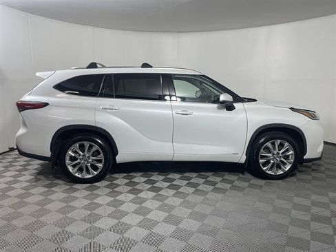 Used 2023 Toyota Highlander Limited AWD/4WD image 8