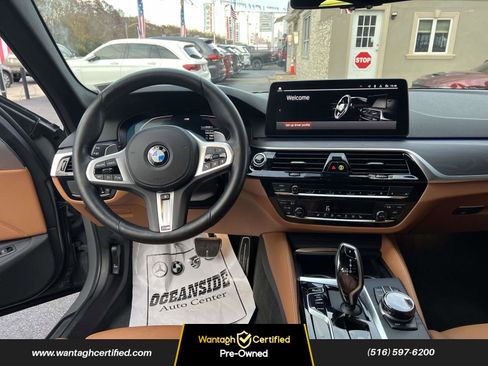 Used 2022 BMW 540i xDrive w/ Executive Package image 13