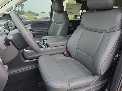 New 2026 Ford Expedition Max Active image 16