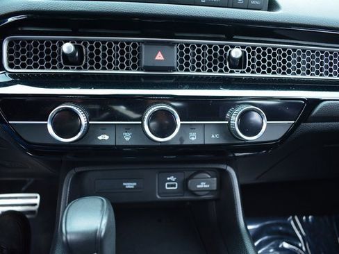 Used 2024 Honda Civic Sport image 29