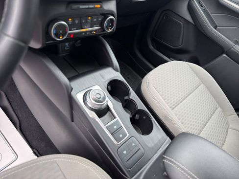 Used 2022 Ford Escape SE w/ Convenience Package image 11