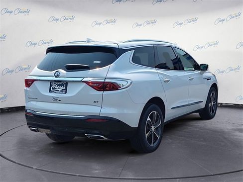 Used 2022 Buick Enclave Essence w/ Sport Touring Edition image 5