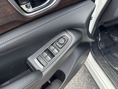 Used 2023 Subaru Ascent Touring AWD/4WD image 15