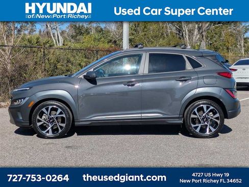Used 2023 Hyundai Kona Limited AWD/4WD image 2