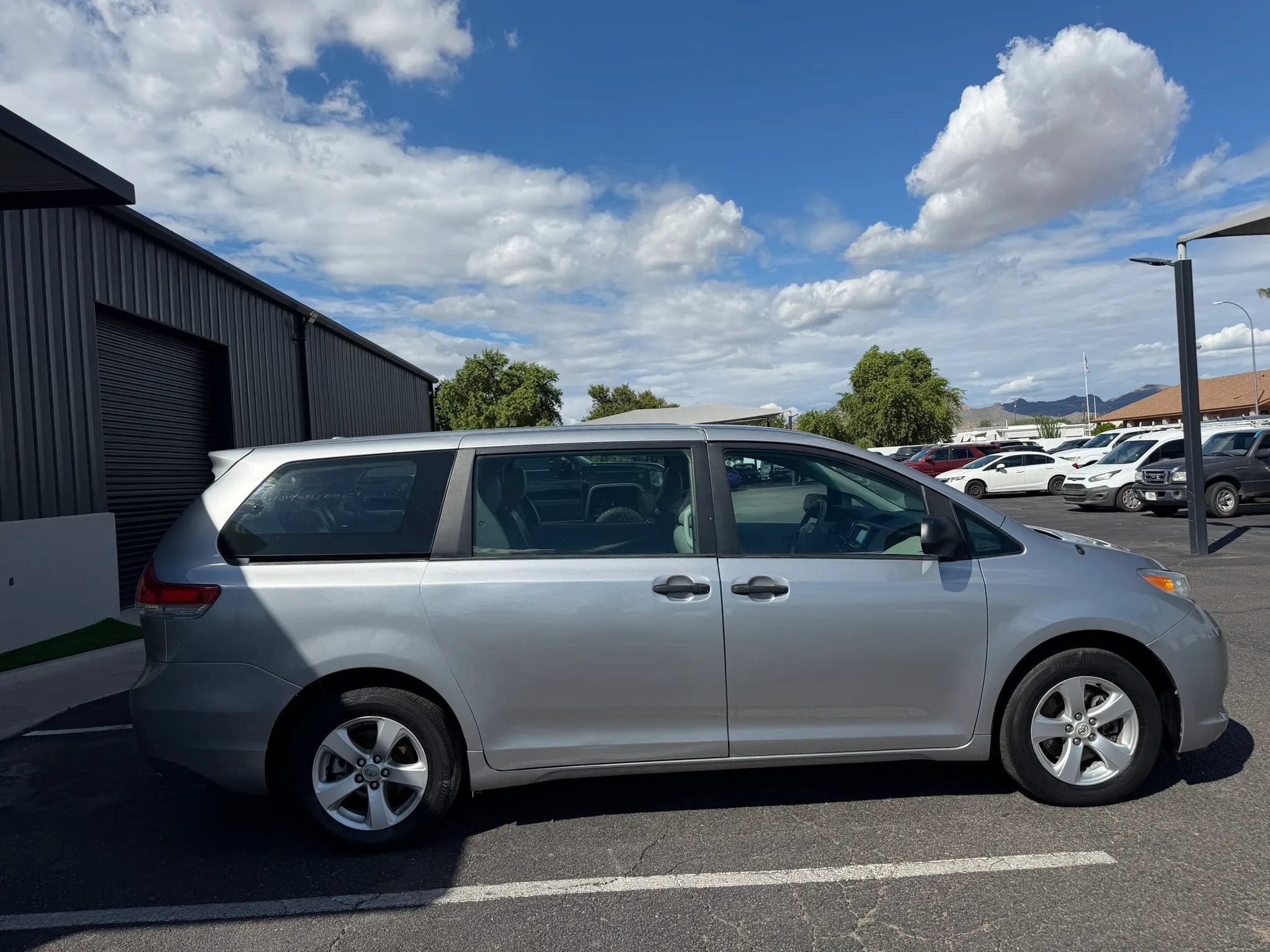 Used 2011 Toyota Sienna FWD image 12