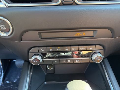 New 2025 MAZDA CX-5 Carbon Edition image 17