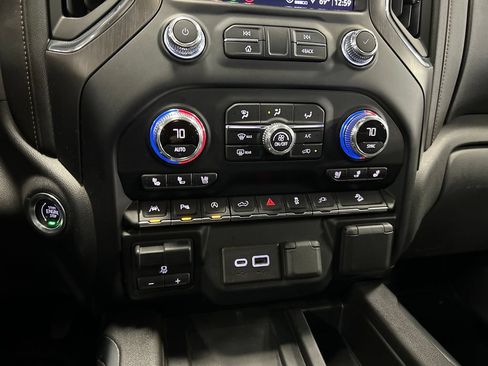 Used 2022 GMC Sierra 1500 AT4 w/ AT4 Premium Package AWD/4WD image 19