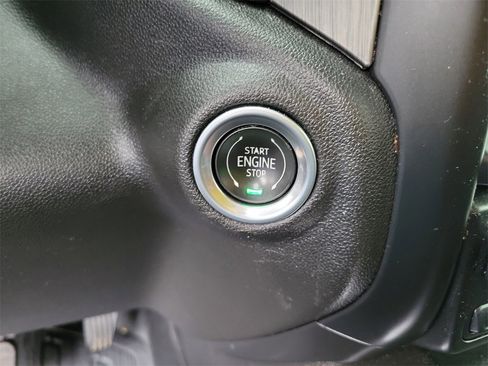 Used 2022 GMC Sierra 2500 Denali image 36