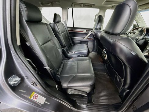 Used 2017 Lexus GX 460 Premium AWD/4WD image 29