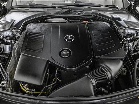 Certified 2025 Mercedes-Benz C 300 4MATIC Sedan image 25