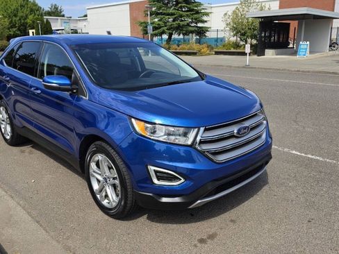 Used 2018 Ford Edge Titanium AWD/4WD image 3