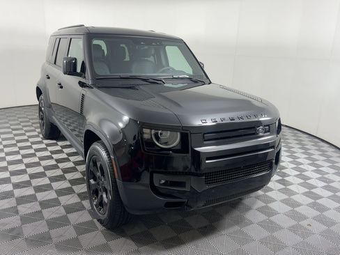 New 2026 Land Rover Defender 110 S image 31