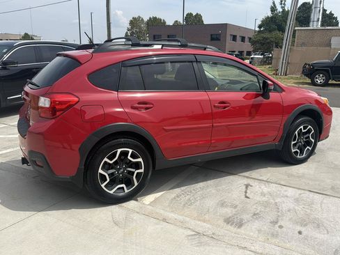 Used 2016 Subaru Crosstrek 2.0i Premium w/ Special Edition AWD/4WD image 10
