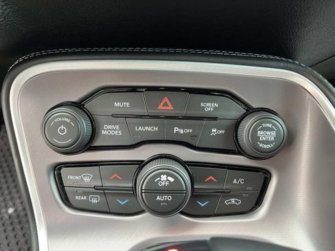 Used 2022 Dodge Challenger R/T Scat Pack RWD image 26