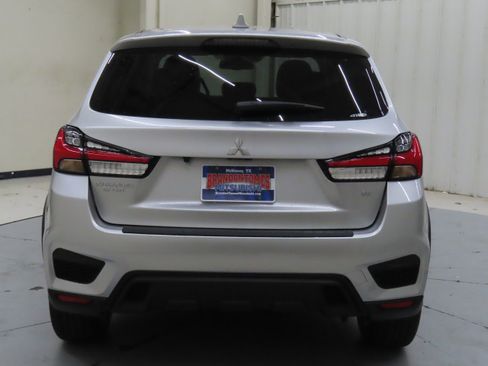 New 2025 Mitsubishi Outlander Sport SE image 4