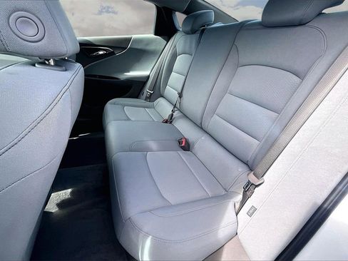 Used 2024 Chevrolet Malibu LS image 21