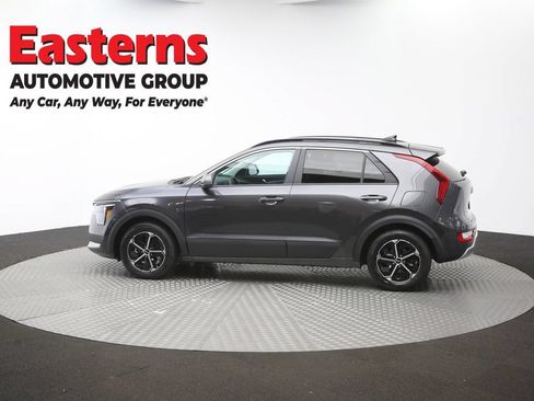Used 2025 Kia Niro LX FWD image 59