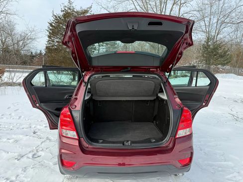 Used 2017 Chevrolet Trax LS w/ LPO, Cargo Package image 18