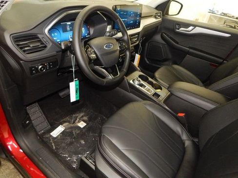 New 2025 Ford Escape SE FWD image 16