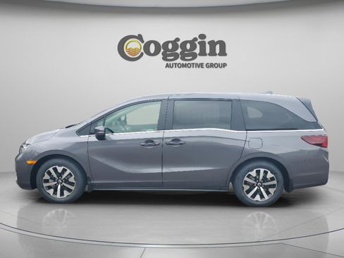 New 2026 Honda Odyssey EX-L image 3