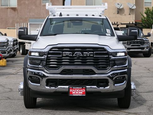 New 2026 RAM 5500 Tradesman w/ Chrome Appearance Group AWD/4WD image 8