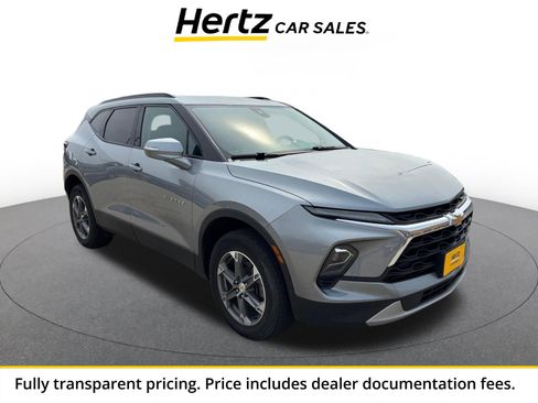 Used 2024 Chevrolet Blazer LT FWD image 1
