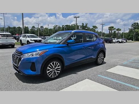 Used 2021 Nissan Kicks SV FWD image 23
