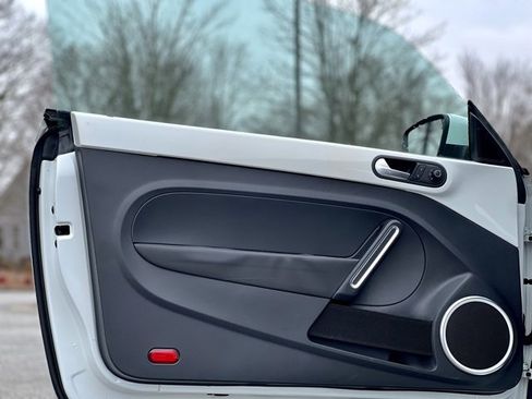 Used 2016 Volkswagen Beetle 1.8T SE image 10