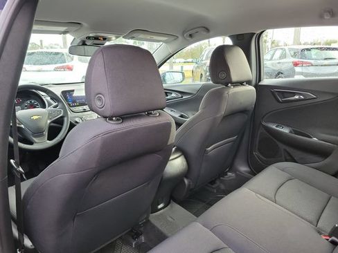 Certified 2025 Chevrolet Malibu RS FWD image 9