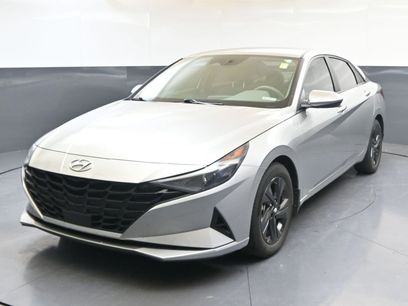 Used 2022 Hyundai Elantra SEL w/ Convenience Package
