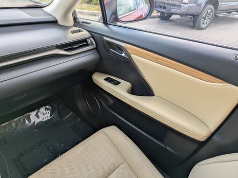 Used 2021 Lexus RX 350L FWD w/ Premium Package image 19