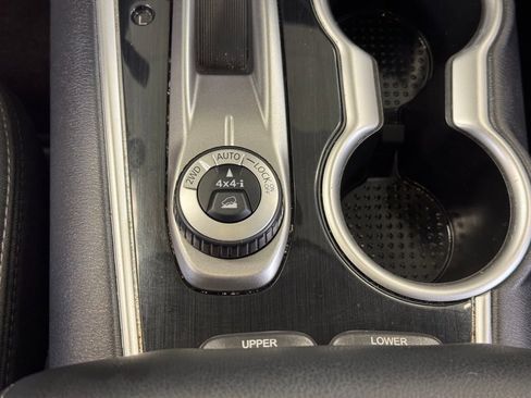 Used 2020 Nissan Pathfinder S image 33