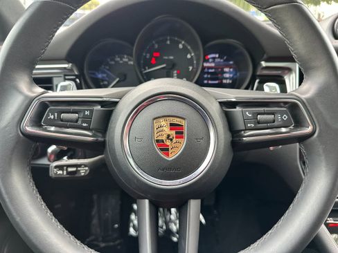 Certified 2025 Porsche Macan image 26