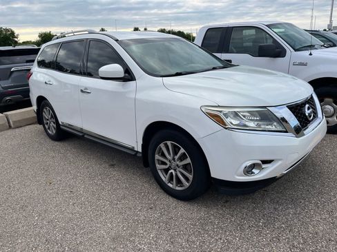Used 2014 Nissan Pathfinder SL w/ SL Tech Package AWD/4WD image 17