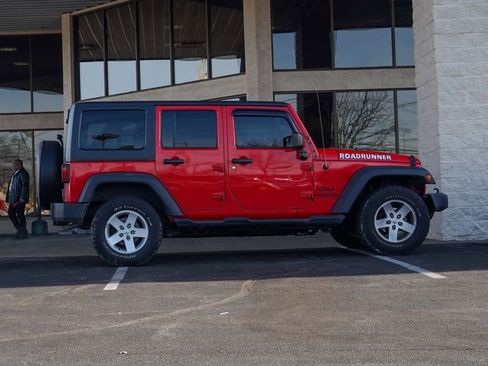 Used 2017 Jeep Wrangler Unlimited Sport w/ Quick Order Package 24S image 2